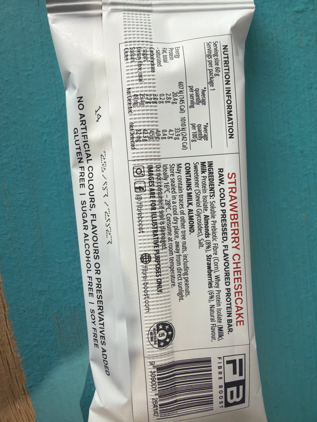 Fibre Boost Strawberry Cheesecake Flavoured Protein Bar
